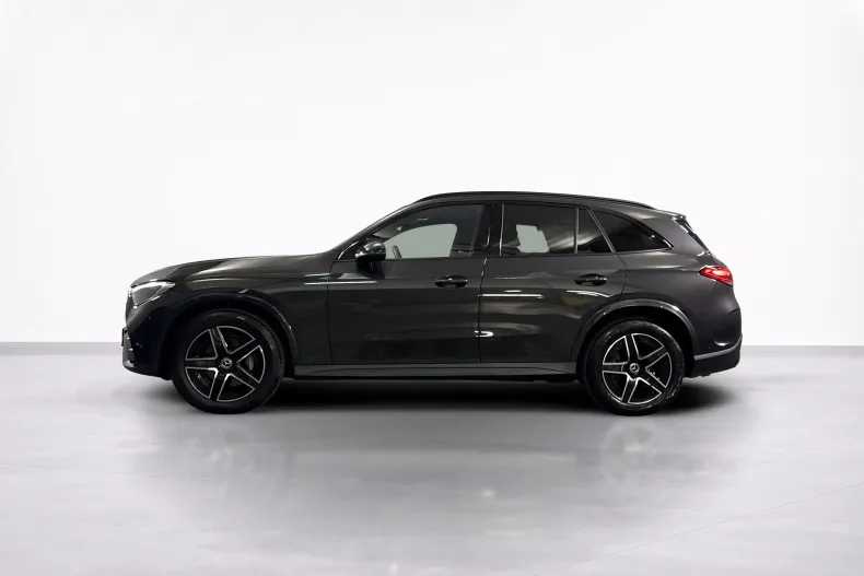 Mercedes-Benz GLC 300 (Clasa GLC) din 2025 cu 16.788 km - oferta MER263148 - foto 2