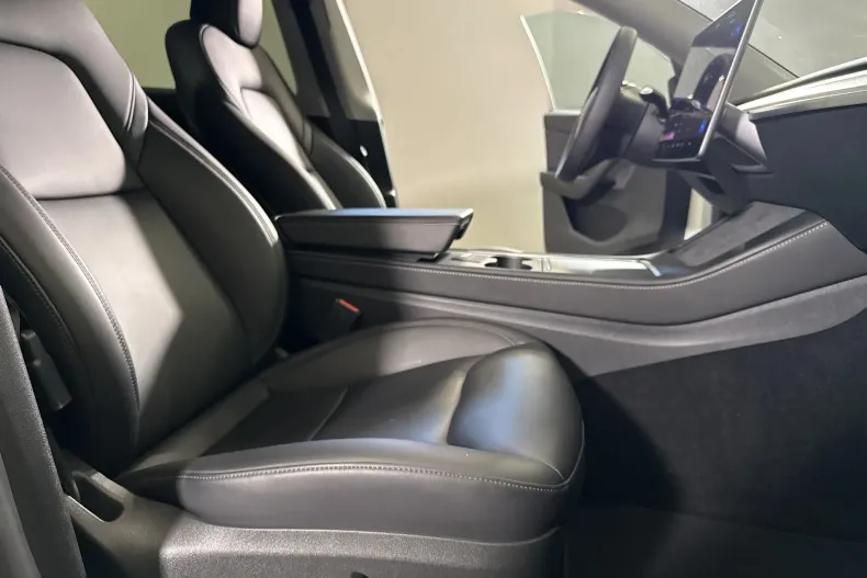 Tesla Model Y din 2023 cu 72.254 km - oferta TES263161 - foto 11