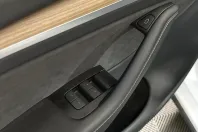 Tesla Model Y din 2023 cu 72.254 km - oferta TES263161 - foto 13
