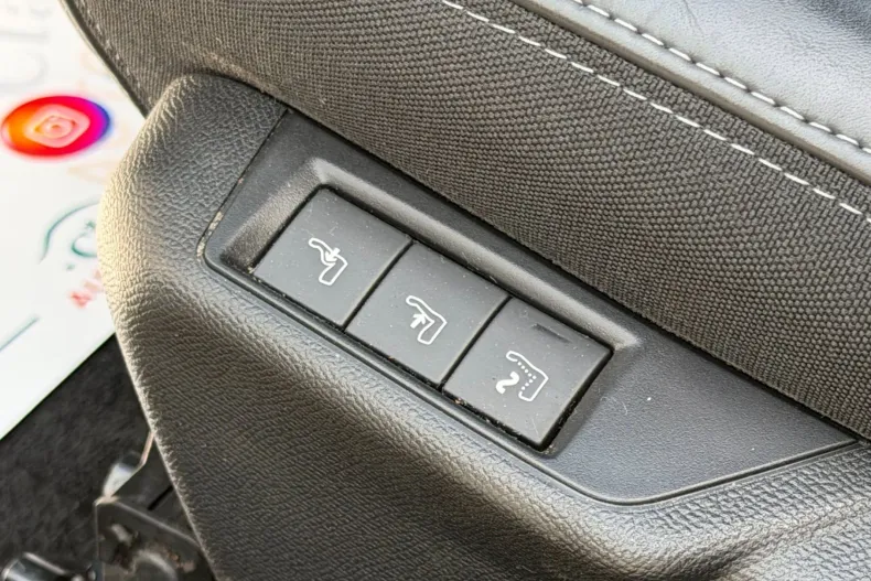 Peugeot 2008 din 2021 cu 112.000 km - oferta PEU263262 - foto 9