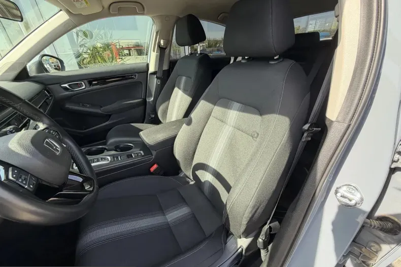 Honda Civic din 2022 cu 62.733 km - oferta HON263264 - foto 16