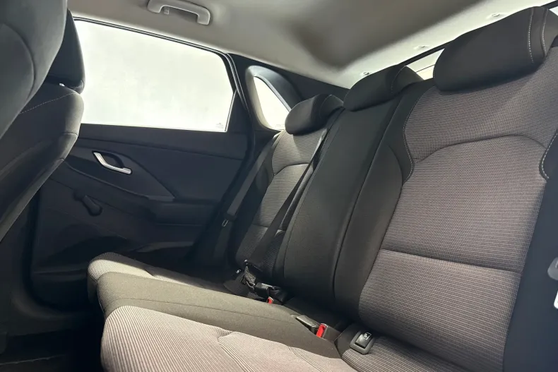Hyundai i30 din 2020 cu 102.707 km - oferta HYU263332 - foto 13