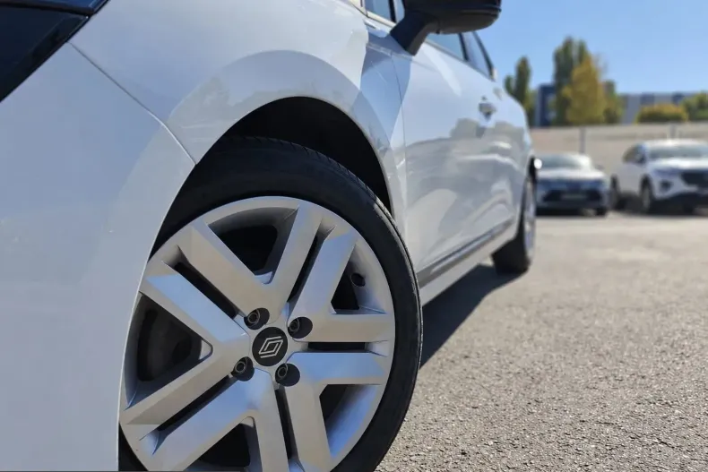 Renault Clio din 2024 cu 106.638 km - oferta REN263334 - foto 5