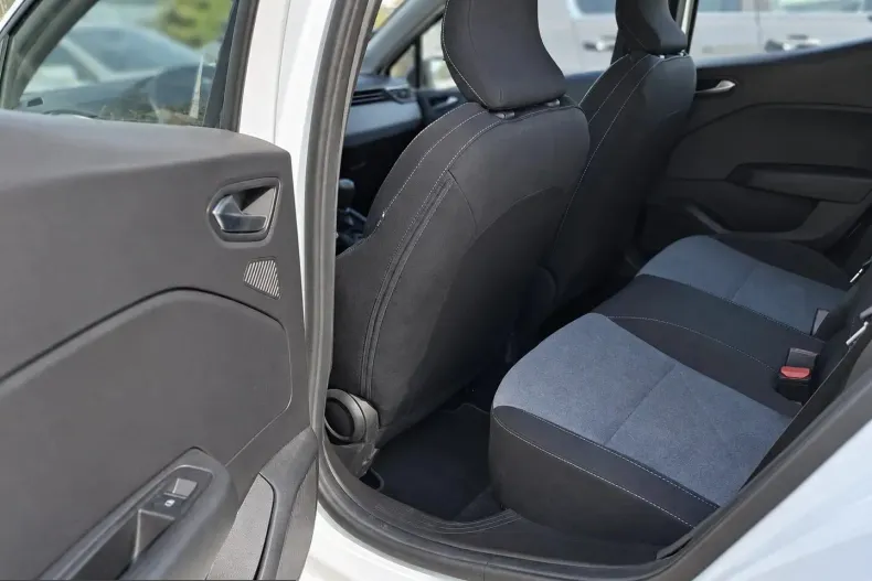 Renault Clio din 2024 cu 106.638 km - oferta REN263334 - foto 19