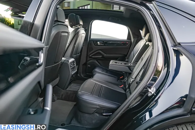 Porsche Cayenne din 2021 cu 89.380 km - oferta POR263405 - foto 19