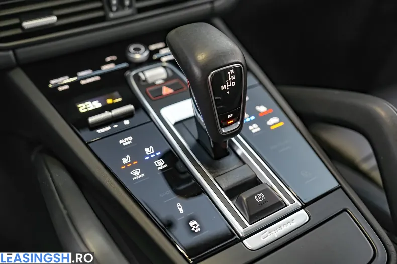 Porsche Cayenne din 2021 cu 89.380 km - oferta POR263405 - foto 29