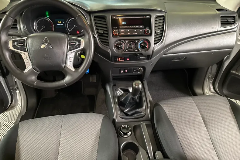 Mitsubishi L200 din 2020 cu 117.736 km - oferta MIT263451 - foto 9