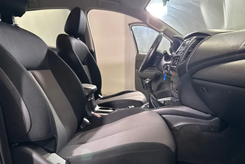 Mitsubishi L200 din 2020 cu 117.736 km - oferta MIT263451 - foto 11