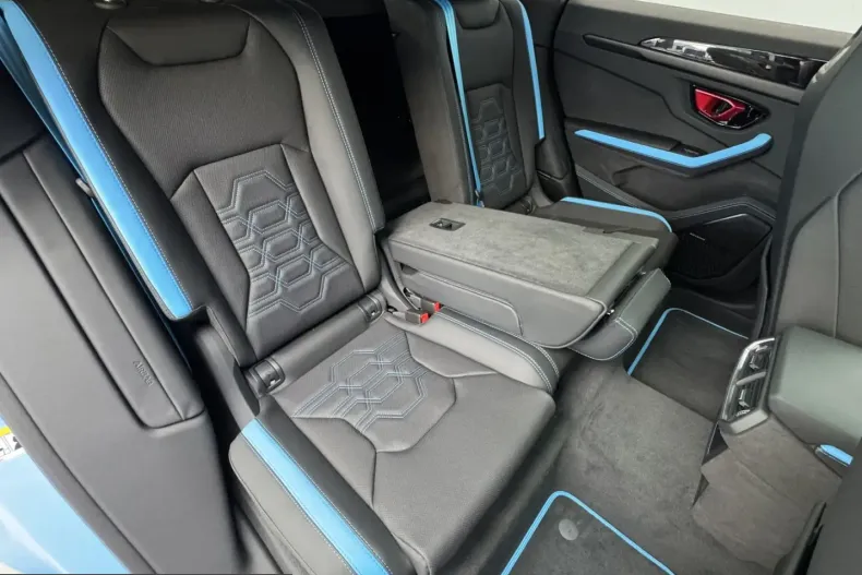 Lamborghini Urus din 2025 cu 6.900 km - oferta LAM263472 - foto 24
