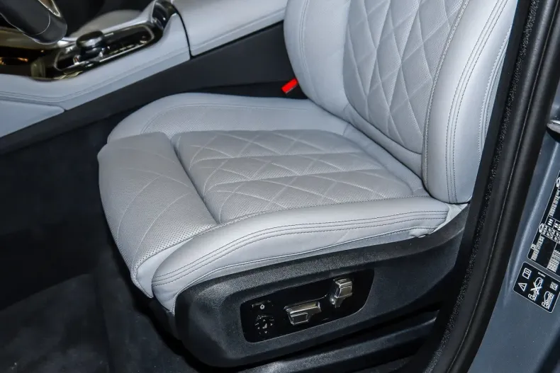 BMW X6 (Seria X) din 2025 cu 9.066 km - oferta BMW263490 - foto 20