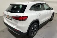 Mercedes-Benz GLA 200 (Clasa GLA) din 2023 cu 10.000 km - oferta MER263577 - foto 3