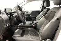 Mercedes-Benz GLA 200 (Clasa GLA) din 2023 cu 10.000 km - oferta MER263577 - foto 4