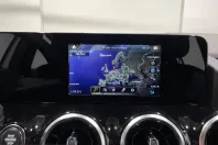 Mercedes-Benz GLA 200 (Clasa GLA) din 2023 cu 10.000 km - oferta MER263577 - foto 9