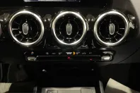 Mercedes-Benz GLA 200 (Clasa GLA) din 2023 cu 10.000 km - oferta MER263577 - foto 10