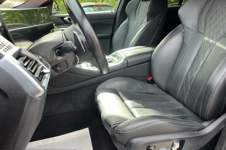 BMW X6 (Seria X) din 2023 cu 81.985 km - oferta BMW263628 - foto 9