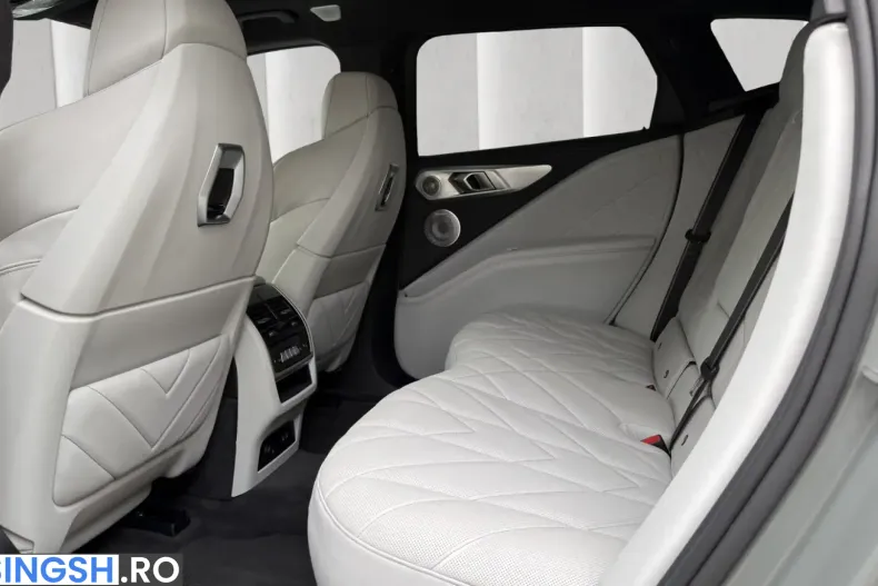 BMW XM (Seria X) din 2026 cu 5.355 km - oferta BMW263664 - foto 8