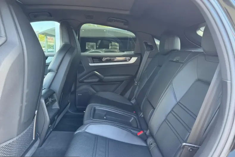 Porsche Cayenne din 2025 cu 20.869 km - oferta POR263667 - foto 22