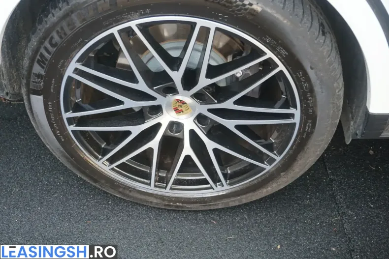 Porsche Cayenne din 2025 cu 16.800 km - oferta POR263668 - foto 14