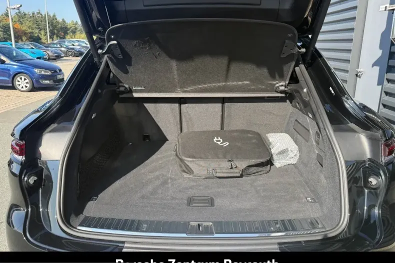 Porsche Cayenne din 2023 cu 47.900 km - oferta POR263670 - foto 12