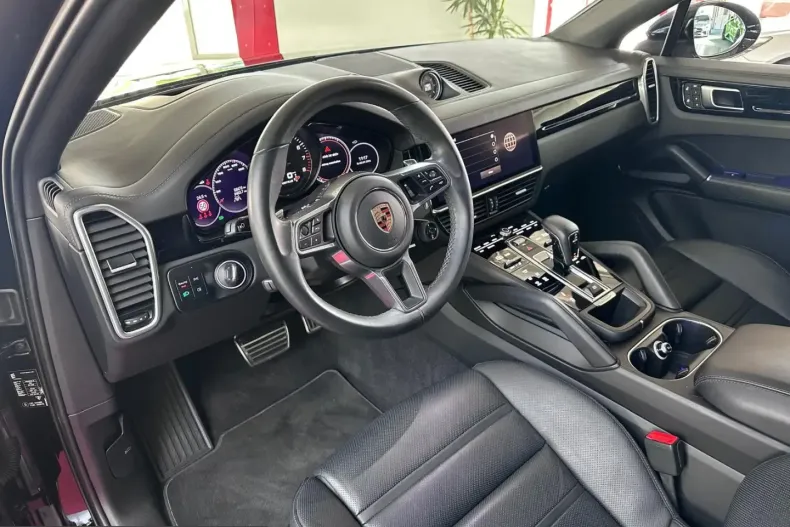 Porsche Cayenne din 2023 cu 58.455 km - oferta POR263673 - foto 8