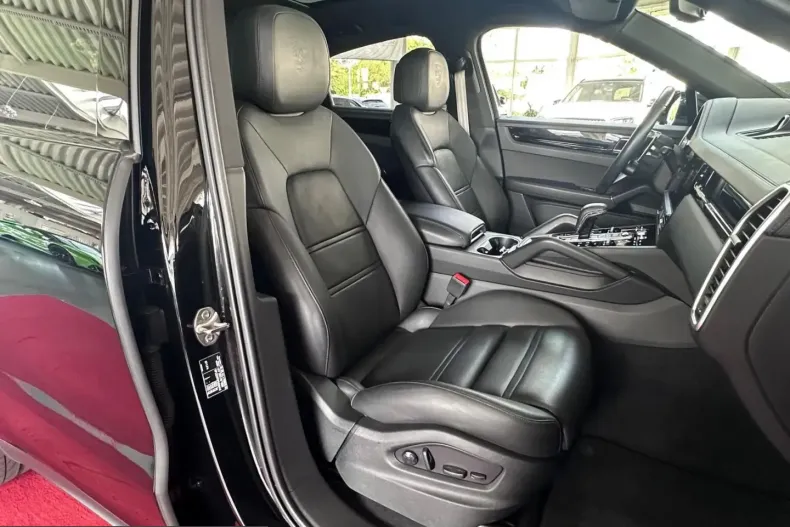 Porsche Cayenne din 2023 cu 58.455 km - oferta POR263673 - foto 11
