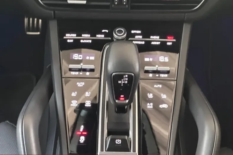 Porsche Cayenne din 2023 cu 58.455 km - oferta POR263673 - foto 15