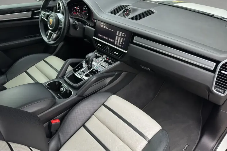 Porsche Cayenne din 2023 cu 48.500 km - oferta POR263674 - foto 5