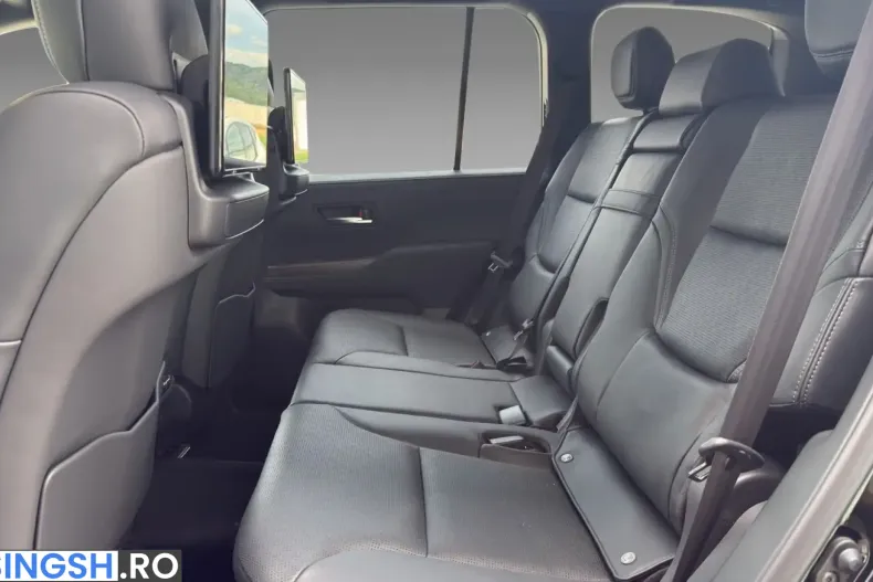 Toyota Land Cruiser din 2026 cu 9.500 km - oferta TOY263717 - foto 14