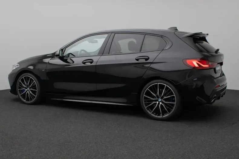 BMW M135 (Seria 1) din 2023 cu 33.557 km - oferta BMW263799 - foto 10