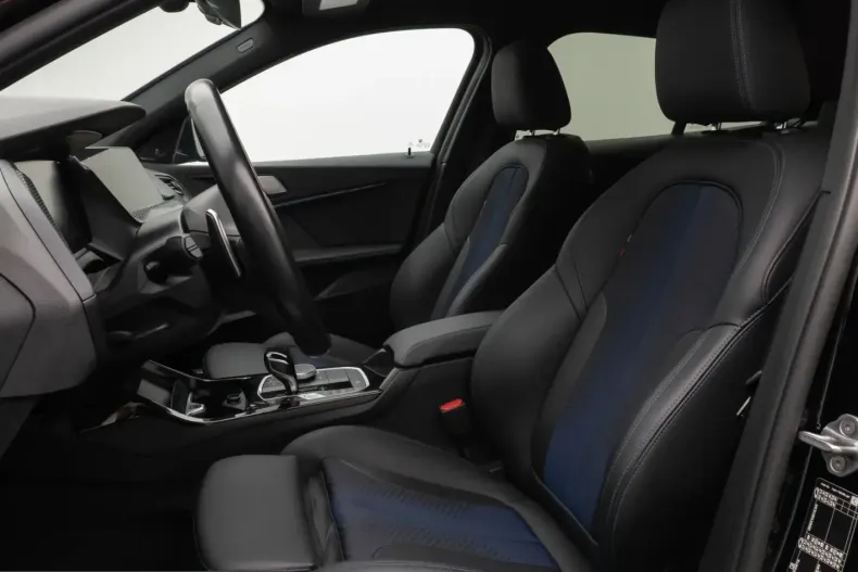 BMW M135 (Seria 1) din 2023 cu 33.557 km - oferta BMW263799 - foto 32