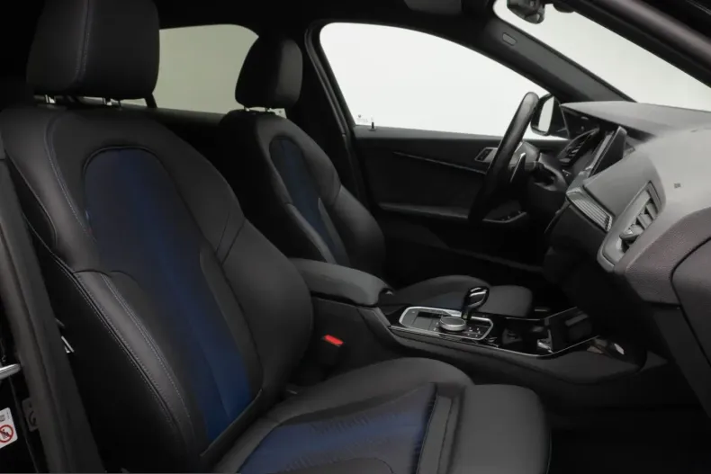 BMW M135 (Seria 1) din 2023 cu 33.557 km - oferta BMW263799 - foto 33
