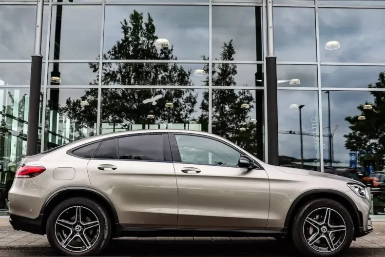 Mercedes-Benz GLC 300 (Clasa GLC) din 2024 cu 46.500 km - oferta MER263914 - foto 7