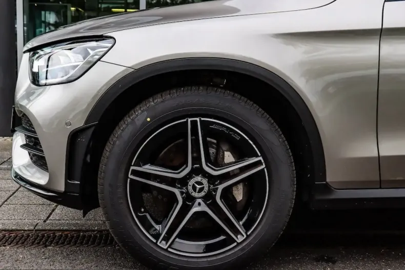 Mercedes-Benz GLC 300 (Clasa GLC) din 2024 cu 46.500 km - oferta MER263914 - foto 9