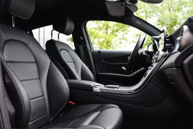 Mercedes-Benz GLC 300 (Clasa GLC) din 2024 cu 46.500 km - oferta MER263914 - foto 19