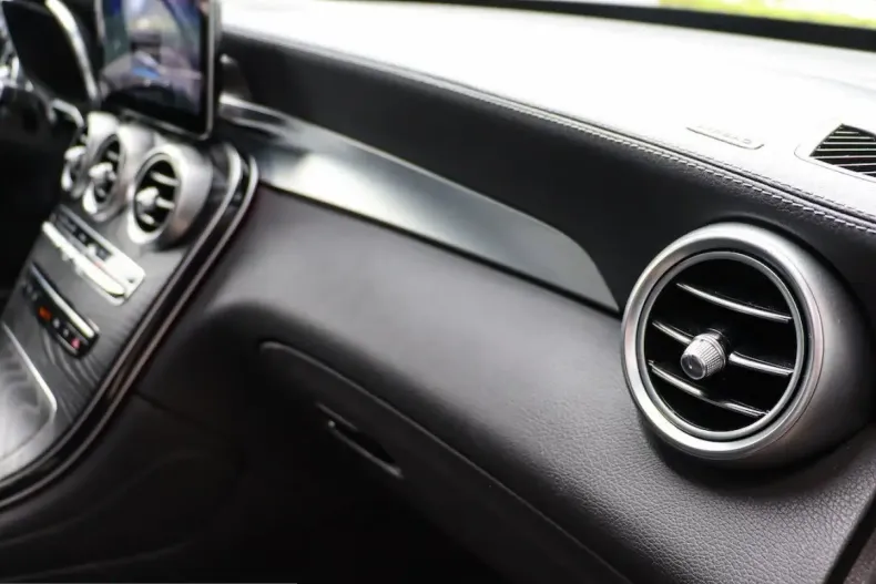 Mercedes-Benz GLC 300 (Clasa GLC) din 2024 cu 46.500 km - oferta MER263914 - foto 22