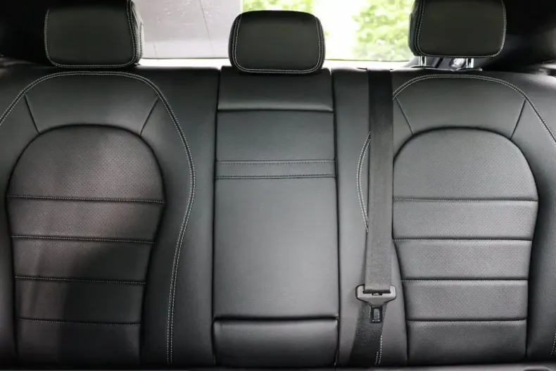 Mercedes-Benz GLC 300 (Clasa GLC) din 2024 cu 46.500 km - oferta MER263914 - foto 24