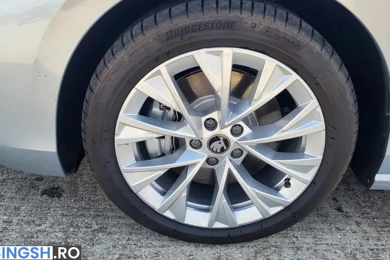 Skoda Superb din 2026 cu 900 km - oferta SKO263947 - foto 33