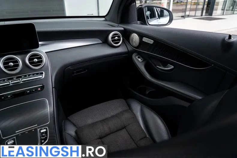 Mercedes-Benz GLC 300 (Clasa GLC) din 2021 cu 85.500 km - oferta MER263969 - foto 9