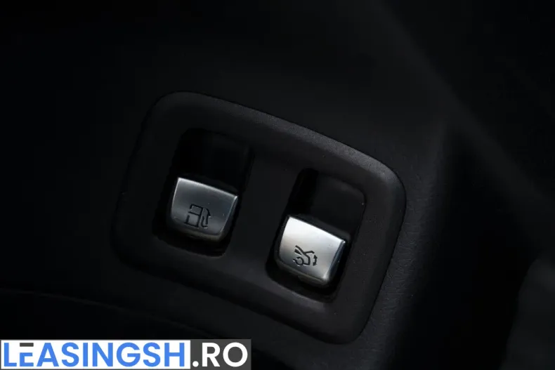 Mercedes-Benz GLC 300 (Clasa GLC) din 2021 cu 85.500 km - oferta MER263969 - foto 29
