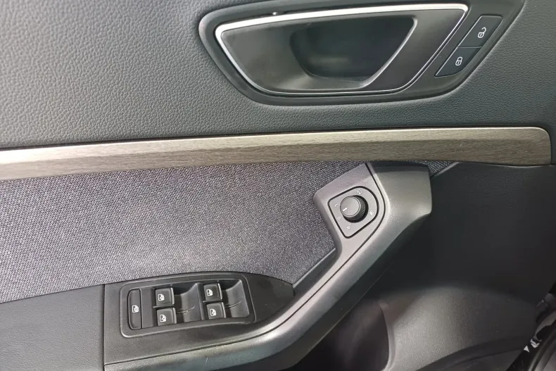 Seat Ateca din 2022 cu 32.210 km - oferta SEA263977 - foto 9