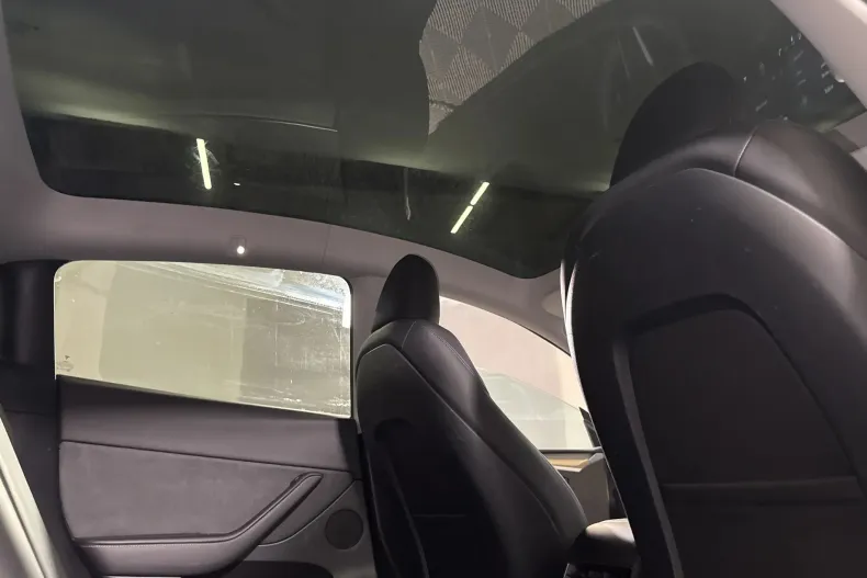 Tesla Model Y din 2022 cu 89.564 km - oferta TES263985 - foto 19