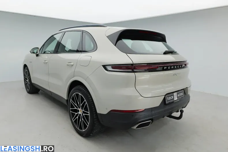 Porsche Cayenne din 2024 cu 77.652 km - oferta POR264000 - foto 4