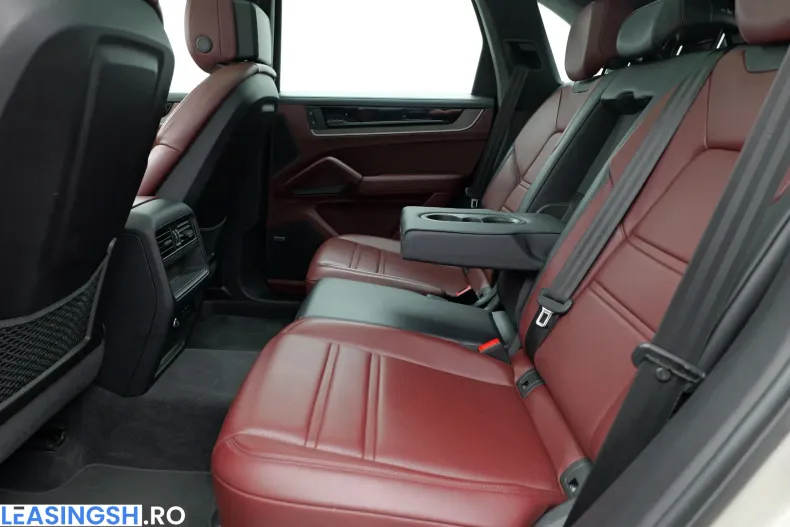 Porsche Cayenne din 2024 cu 77.652 km - oferta POR264000 - foto 15