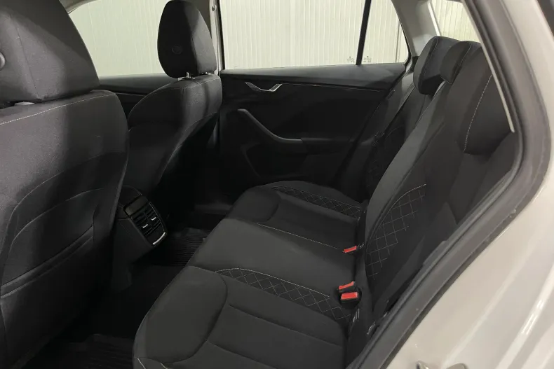 Skoda Scala din 2022 cu 104.666 km - oferta SKO264011 - foto 11