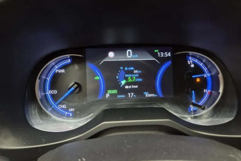 Toyota RAV4 din 2022 cu 83.895 km - oferta TOY264063 - foto 7