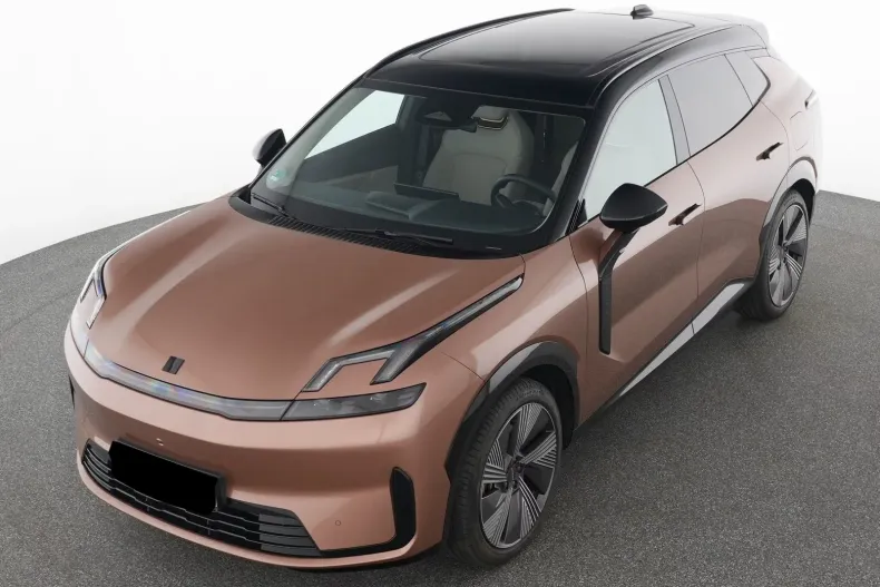 Lynk & Co 08 din 2025 cu 25.000 km - oferta LYN264069 - foto 1