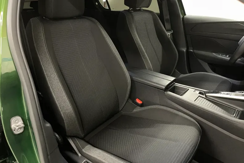 Peugeot 308 din 2022 cu 142.452 km - oferta PEU264087 - foto 9