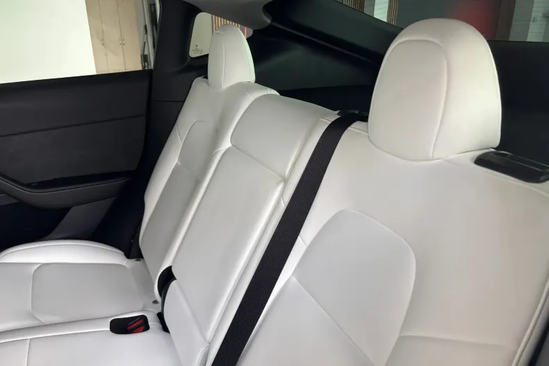 Tesla Model Y din 2022 cu 87.800 km - oferta TES264088 - foto 11
