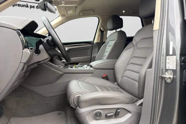 Volkswagen Touareg din 2023 cu 130.000 km - oferta VOL264106 - foto 16