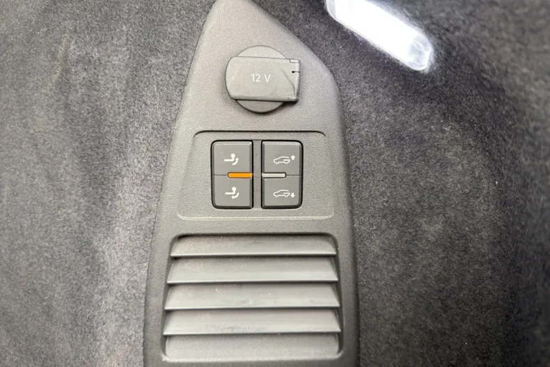 Volkswagen Touareg din 2023 cu 130.000 km - oferta VOL264106 - foto 32